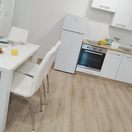 Apartment Sanya #3 Ljubljana